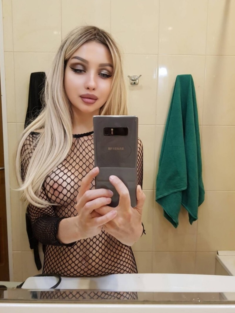 Индивидуалка Санкт-Петербурга Галя +7(931)366-28-01