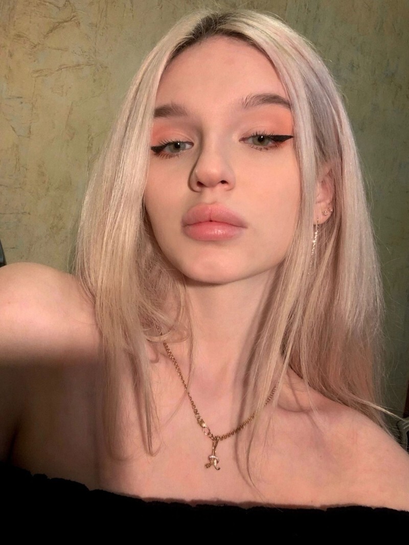 Путана Санкт-Петербурга Гуля +7(911)263-24-01 метро Достоевская